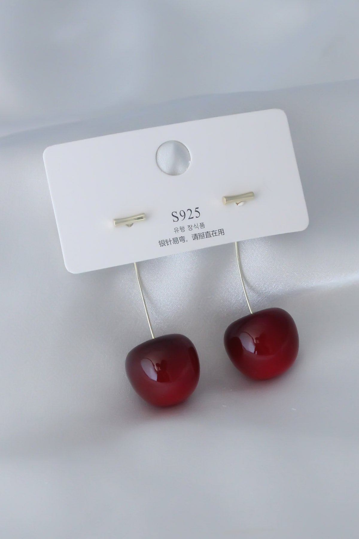 BKP6727 - Gold Renk Kiraz Model Kadın Küpe