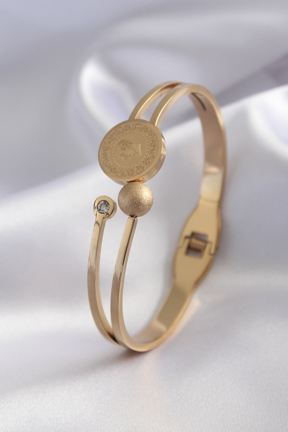 BB5152 - 316L Çelik Gold Renk Çeyrek Altın Zirkon Taş Detay Kadın Kelepçe