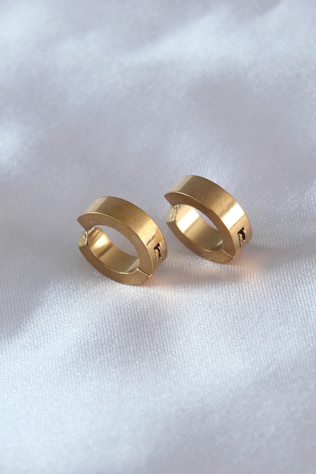 316L Çelik Gold Renk Sıkıştırmalı Erkek Küpe - EKP278
