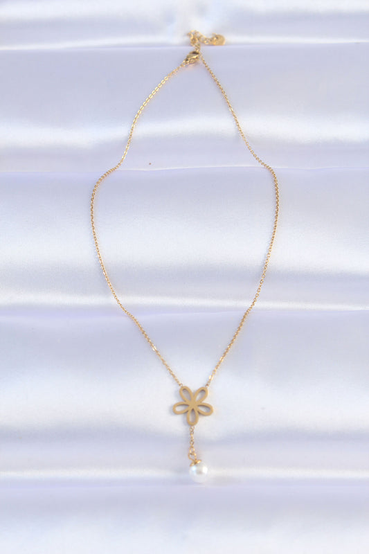 BKO8730 - 316L Çelik Zincir Gold Renk İnci Detay Çiçek Kolye