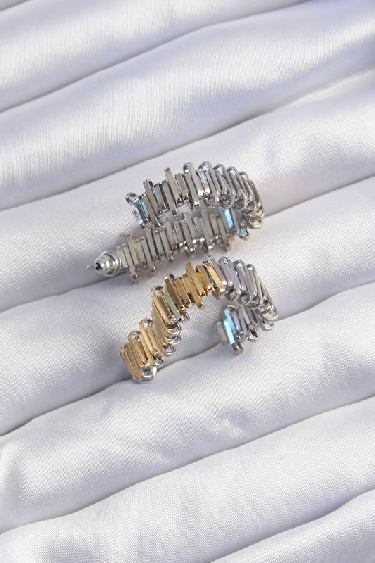 BKP9227 - Pirinç Gold Gümüş Renkli Tırtıklı Kalp Küpe