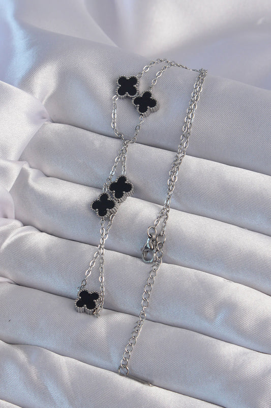 BKO9003 - 316L Çelik Gümüş Renk Minimal Siyah Mineli Yonca Kolye