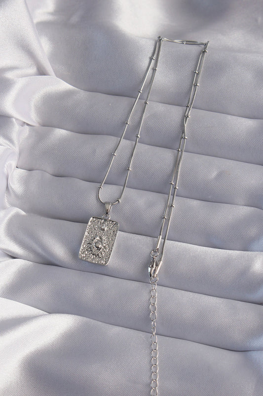 BKO9018 - 316L Çelik Zincir Gümüş Renk Lazer İşlemeli Göz Figür Tarot Kolye