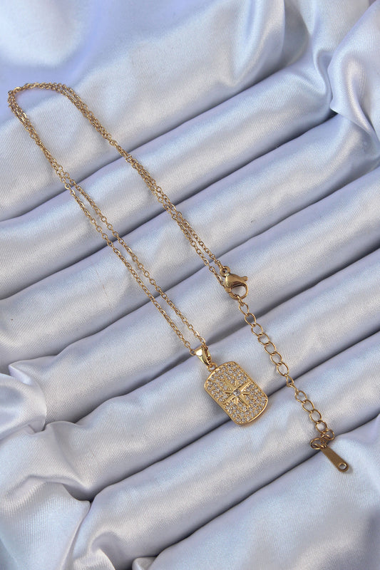 BKO9123 - 316L Çelik Zincir Altın Renk Zirkon Taşlı Kutup Yıldızlı Vintage Kolye