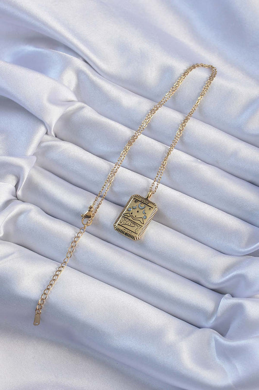 BKO9221 - 316L Çelik Zincir Eskitme Altın Renk Ay Figürlü Tarot Kolye
