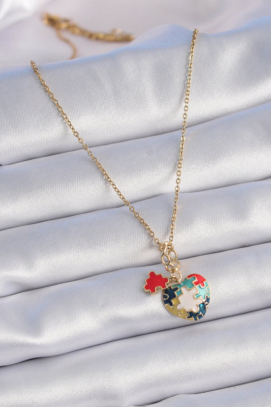 BKO9316 - 316L Çelik Gold Renk Yapboz Motif Kalp Figür Charm Model Kadın Kolye