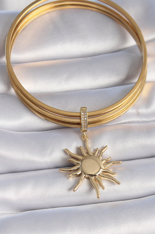 BC1008 - Pirinç Gold Renk Zirkon Taş Detaylı Güneş Model Ajda Charm