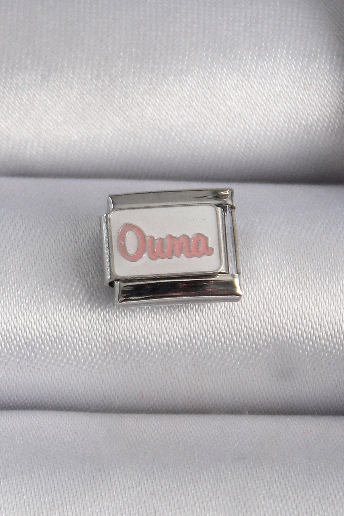316L Çelik Gümüş Renk Beyaz Pembe Ouma İşlemeli Nomination Charm - BC1027
