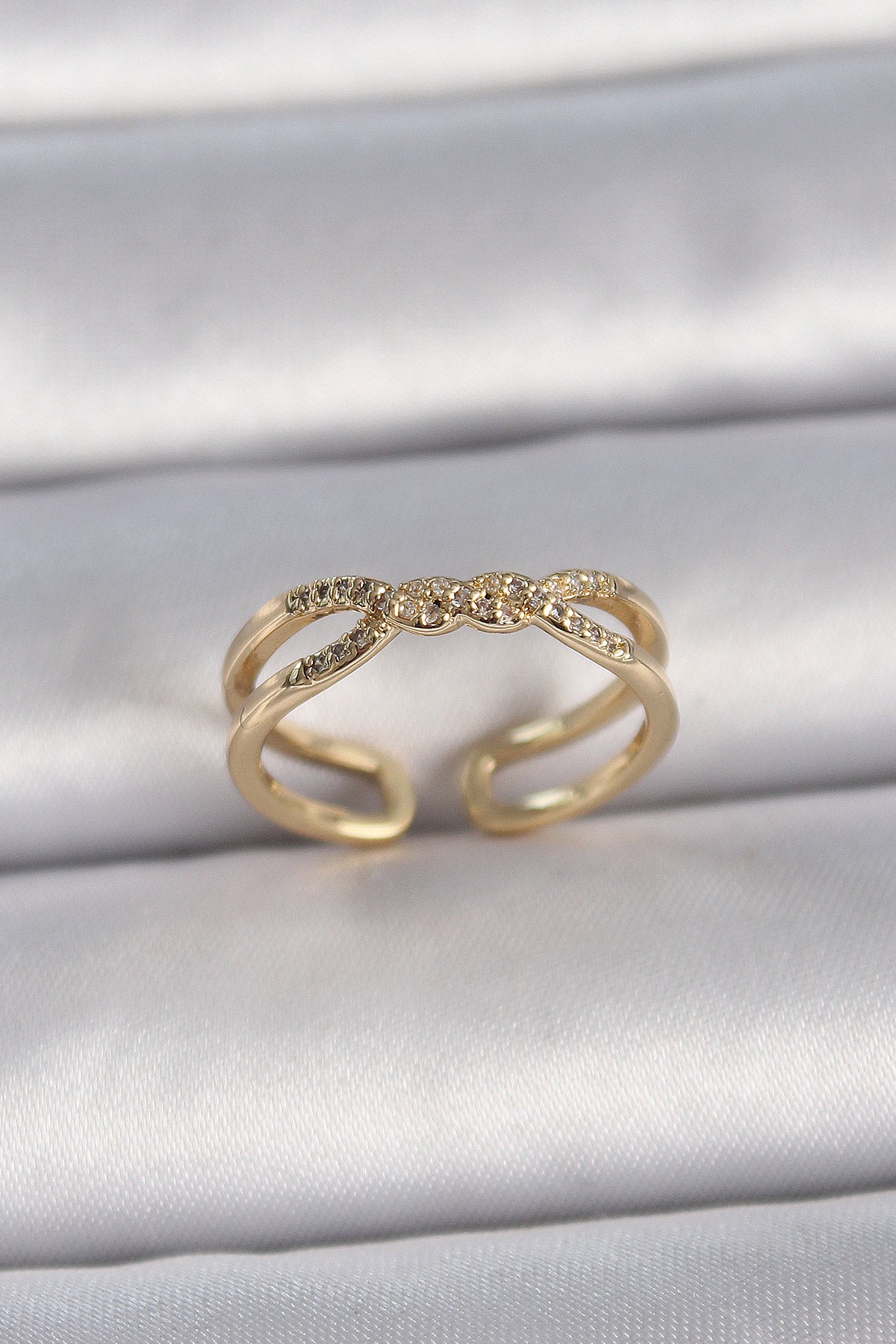 BYK3400 - Pirinç Gold Renk Ayarlanabilir Zirkon Taşlı Sarmal Model Kadın Yüzük