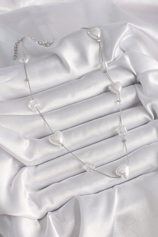 BKO9624 - Pirinç Gümüş Renk Beyaz İnci Kalp Model Kadın Kolye