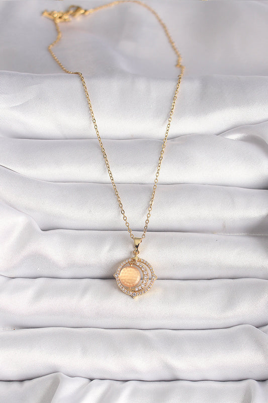 BKO9704 - 316L Çelik Gold Renk Zirkon Taşlı Turuncu Sedefli Hilal Model Kadın Kolye