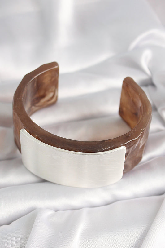 BB6676 - Kahverengi Mermer Desen Akrilik Plastik Gümüş Dikdörtgen Plaka Vintage Kadın Bilezik