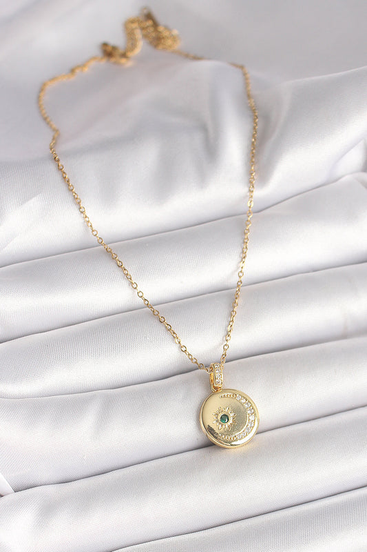 BKO9952 - 316L Çelik Gold Renk Zincir Zirkon Taş İşlemeli Hilal Yıldız İşlemeli Madalyon Model Kadın Kolye