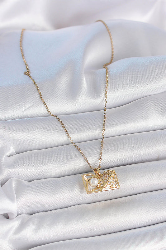 BKO10049 - 316L Çelik Gold Renk Zincir Zirkon Taşlı Açılır İncili Elmas Model Kadın Kolye