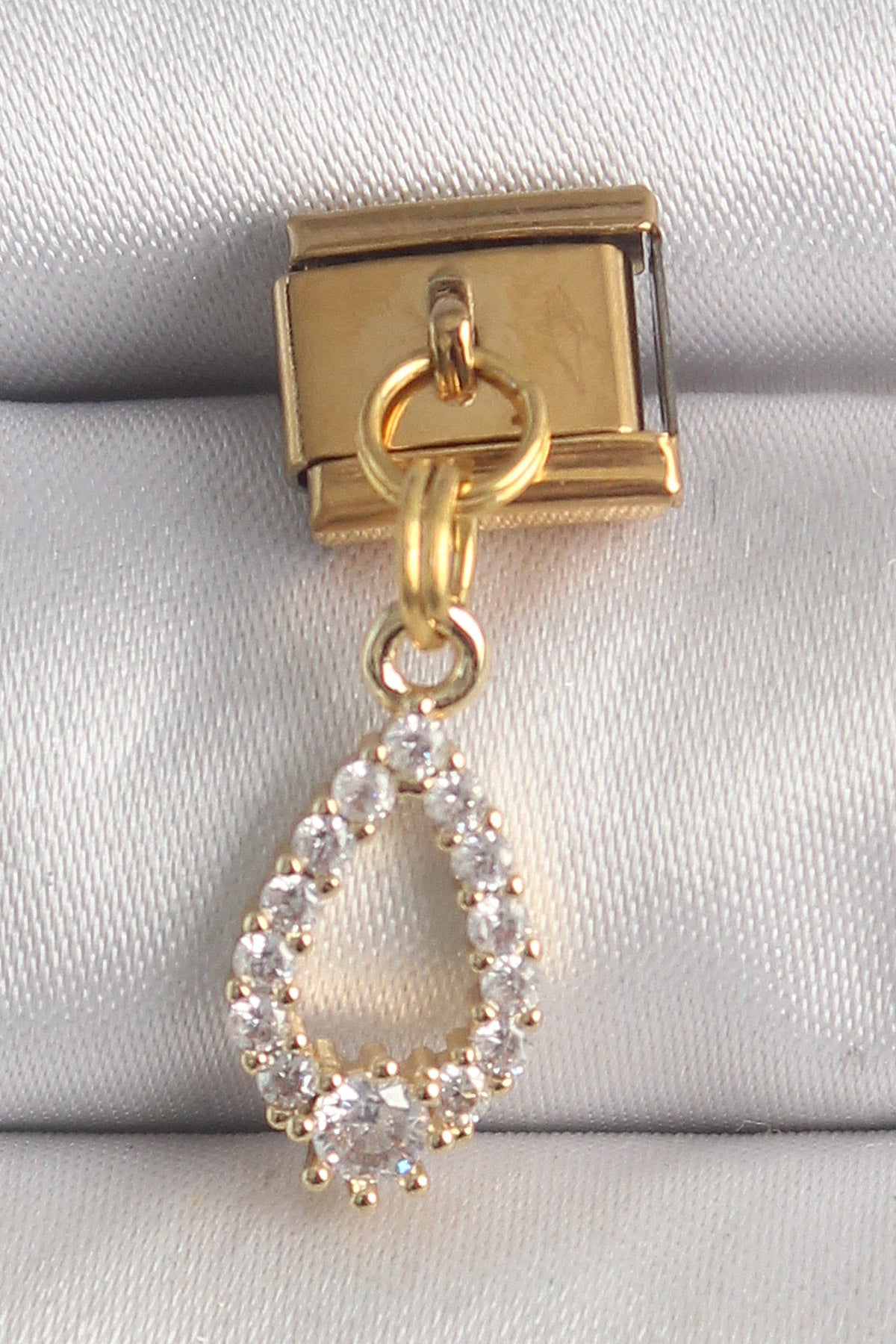 BC1372 - 316L Çelik Gold Renk Sallantı Zirkon Taşlı Damla Model Nomination Charm