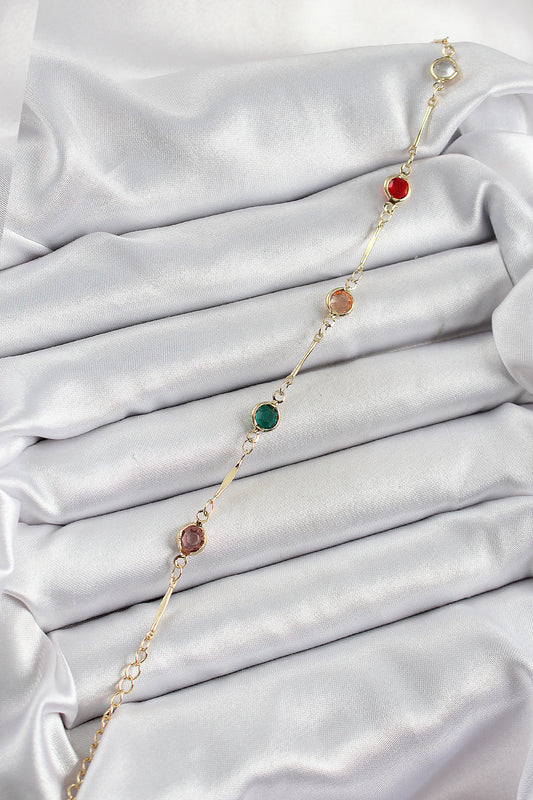 BB7038 - Pirinç Asorti Model Gold Renk Zirkon Taşlı Kadın Bileklik