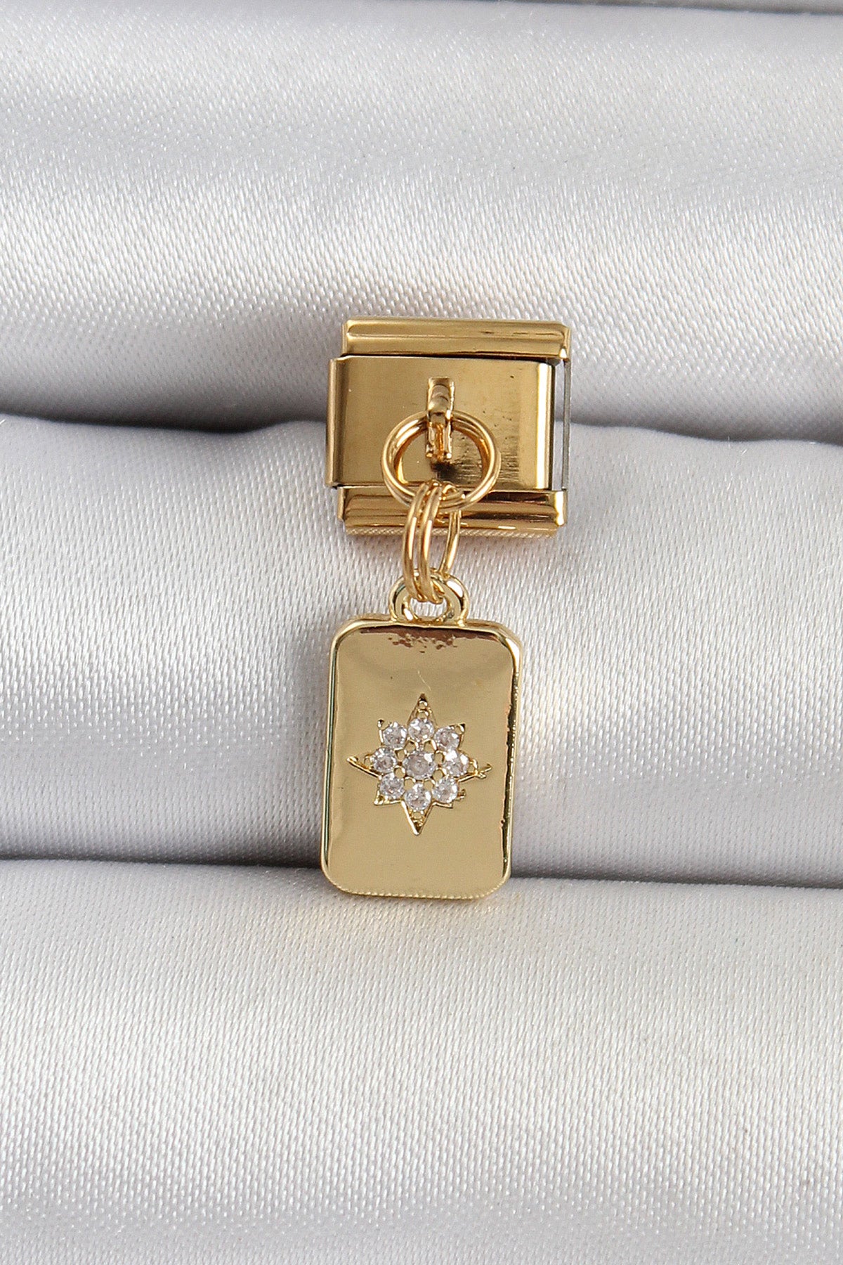 BC1406 - 316L Çelik Sallantılı Zirkon Taşlı Kutup Yıldızı Figürlü Dikdörtgen Model Gold Renk Nomination Charm