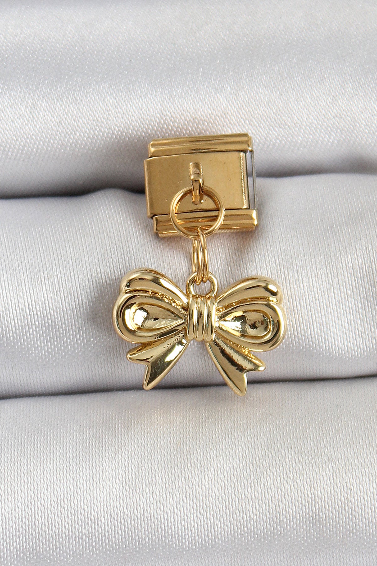 BC1412 - 316L Çelik Sallantılı Fiyonk Model Gold Renk Nomination Charm