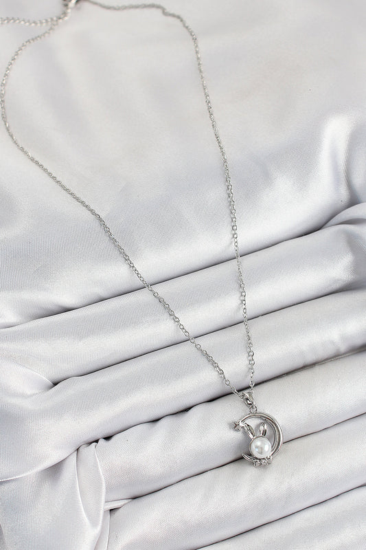 BKO10348 - 316L Çelik İnci Detaylı Hilal Tavşan Model Gümüş Renk Kadın Kolye