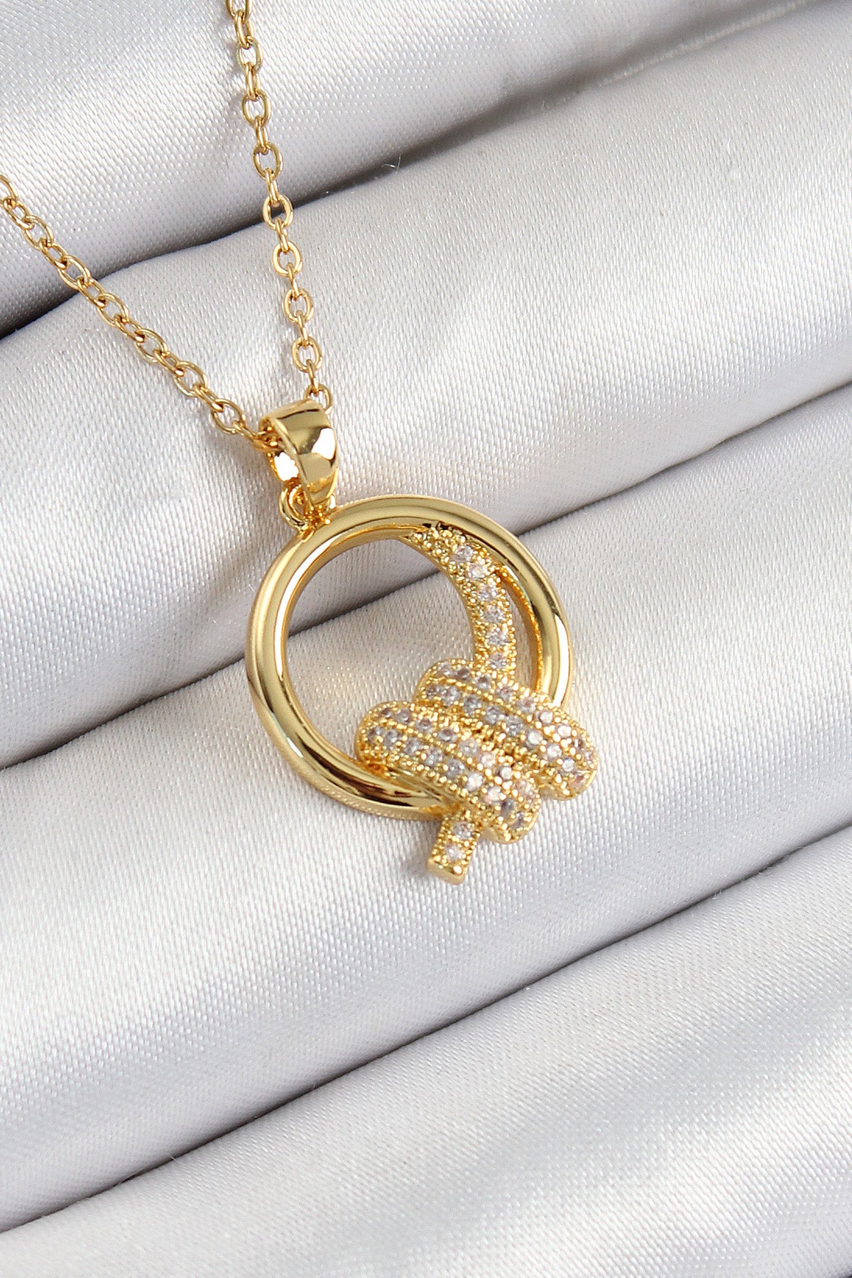 316L Çelik Zirkon Taşlı Düğüm Model Gold Renk Kadın Kolye - BKO10349
