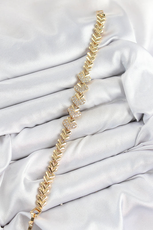 BB7562 - Pirinç Zirkon Taşlı Kalp Model Gold Renk Kadın Bileklik