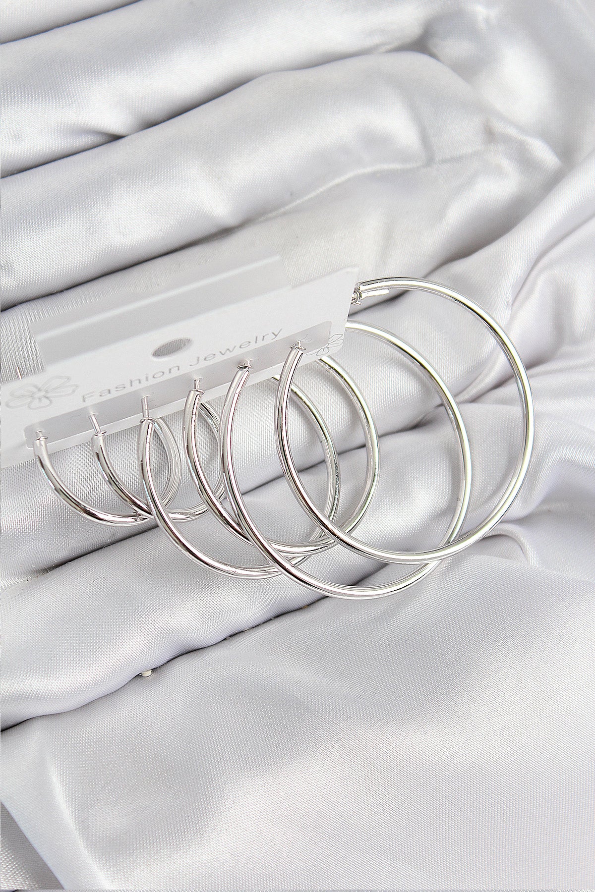 Pirinç Halka Model Gümüş Renk Kadın Set Küpe - BKP11040