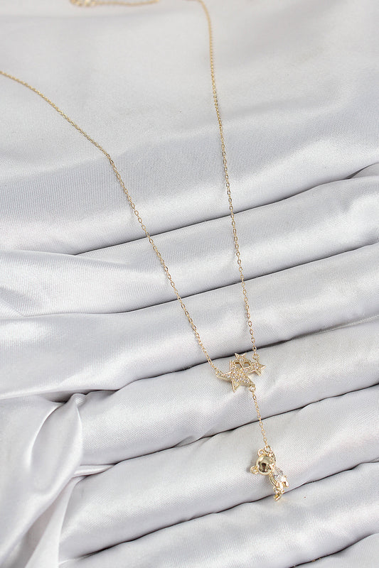 BKO10418 - Pirinç Zirkon Taşlı Sallantılı Ayıcıklı Yıldız Model Gold Renk Kadın Kolye