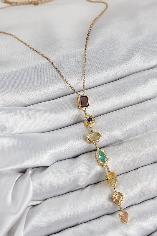 BKO10439 - Pirinç Renkli Zirkon Taşlı Model Gold Renk 7 Element Kadın Y Kolye