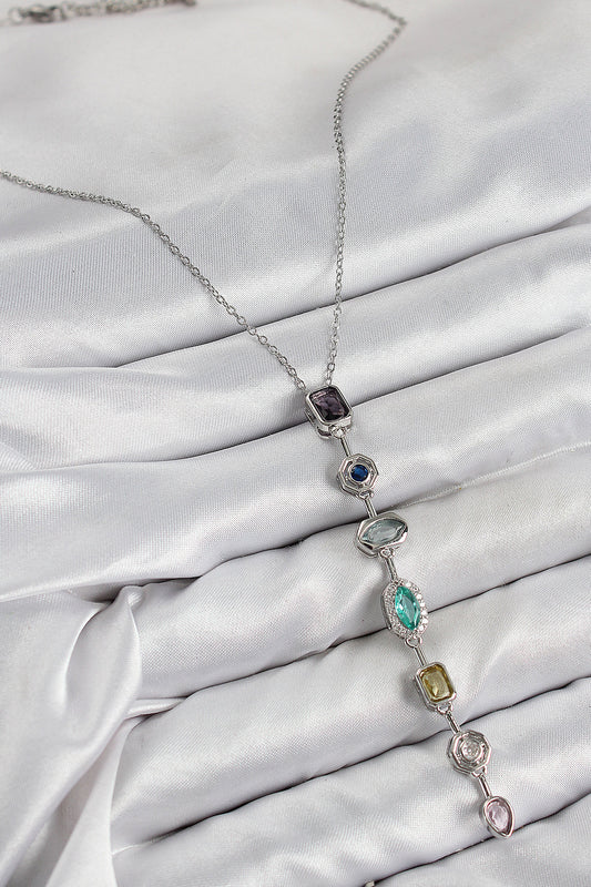 BKO10440 - Pirinç Renkli Zirkon Taşlı Model Gümüş Renk 7 Element Kadın Y Kolye