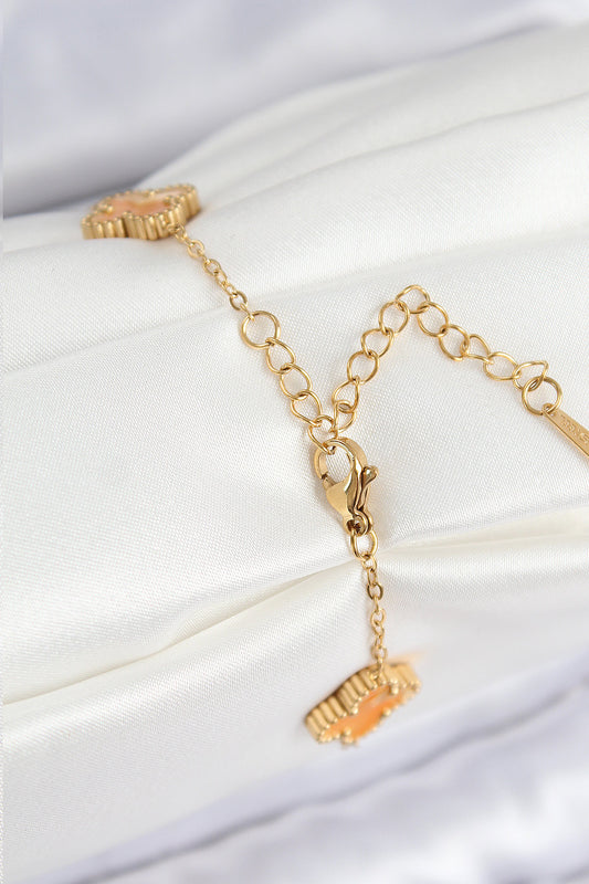 BB7668 - 316L Çelik Sedefli Turuncu Gold Renk Yonca Kadın Bileklik