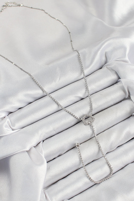 BKO10447 - Pirinç Zirkon Taşlı Kalp Model Gümüş Renk Y Kolye