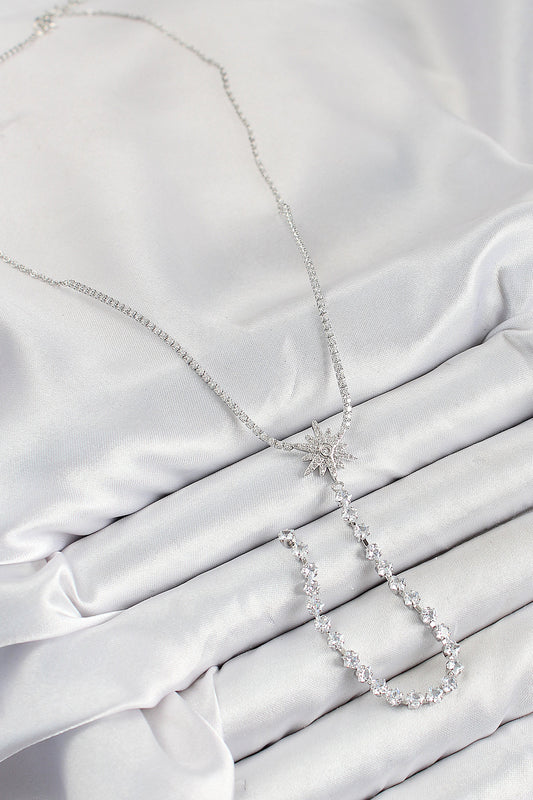 BKO10449 - Pirinç Zirkon Taşlı Kutup Yıldızı Model Gold Renk Y Kolye