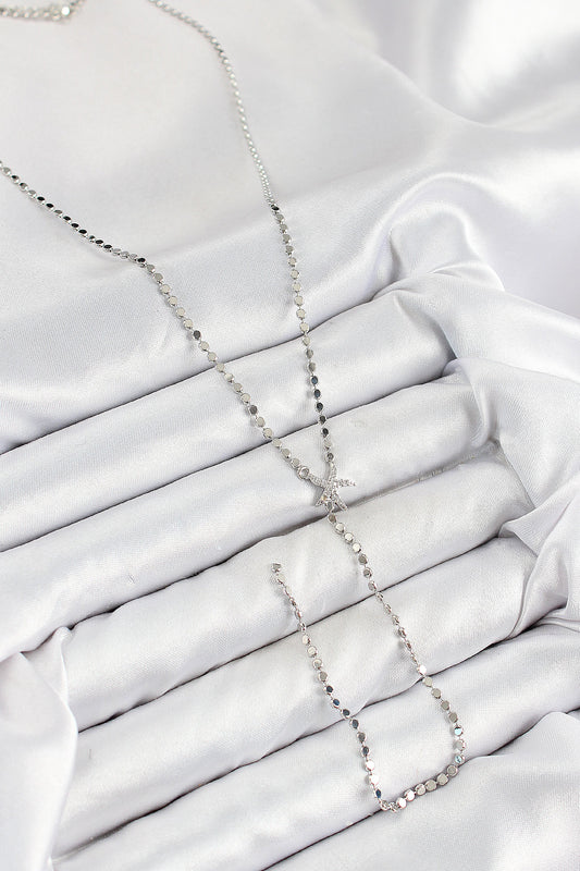 BKO10466 - Pirinç Zirkon Taşlı Ezme Zincirli Deniz Yıldızı Model Gümüş Renk Y Kolye