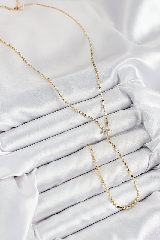 BKO10467 - Pirinç Zirkon Taşlı Ezme Zincirli Deniz Yıldızı Model Gold Renk Y Kolye