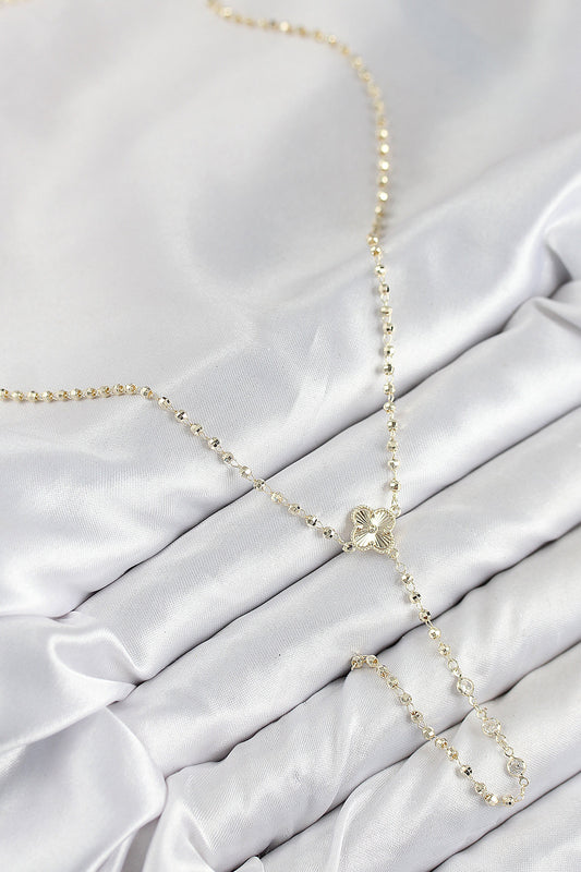 BKO10499 - Pirinç Zirkon Taşlı Yonca Model Gold Renk Kadın Y Kolye