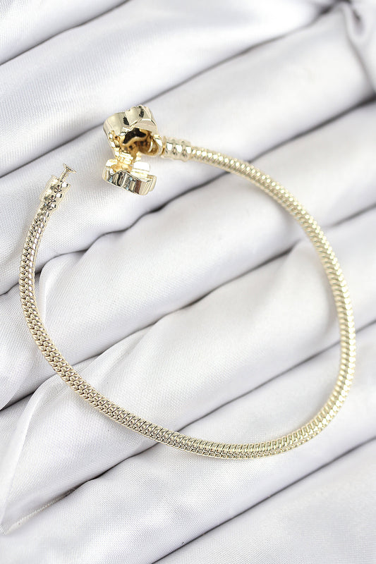 BB7806 - Pirinç Charm Zirkon Taşlı Yonca Model Gold Renk Kadın Bileklik