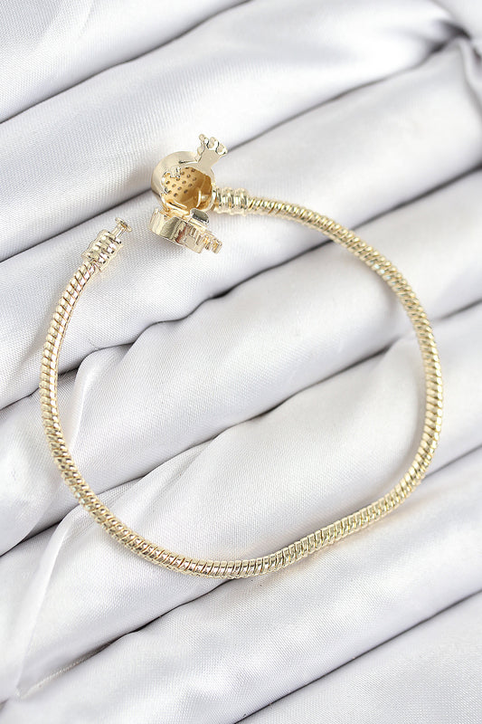BB7808 - Pirinç Charm Zirkon Taşlı Taç Model Gold Renk Kadın Bileklik