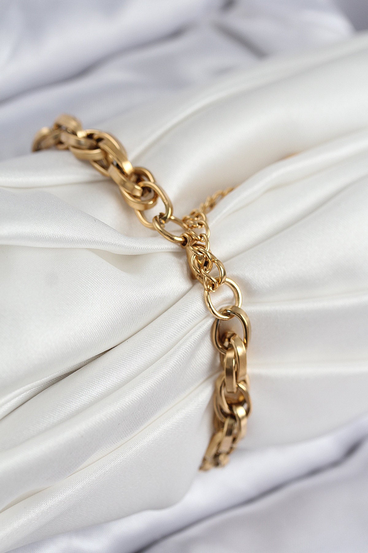 316L Çelik Örgü Model Gold Renk Kadın Bileklik - BB7833
