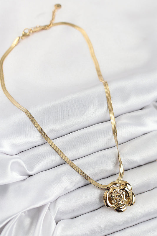 BKO10513 - 316L Çelik Gül Figürlü İtalyan Zincir Model Gold Renk Kadın Kolye