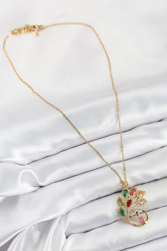 BKO10514 - 316L Çelik Zirkon Taşlı Tavus Kuşu Model Gold Renk Kadın Kolye