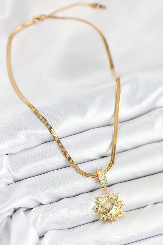 BKO10535 - 316L Çelik Zirkon Taşlı Güneş Model Gold Renk Kadın Kolye