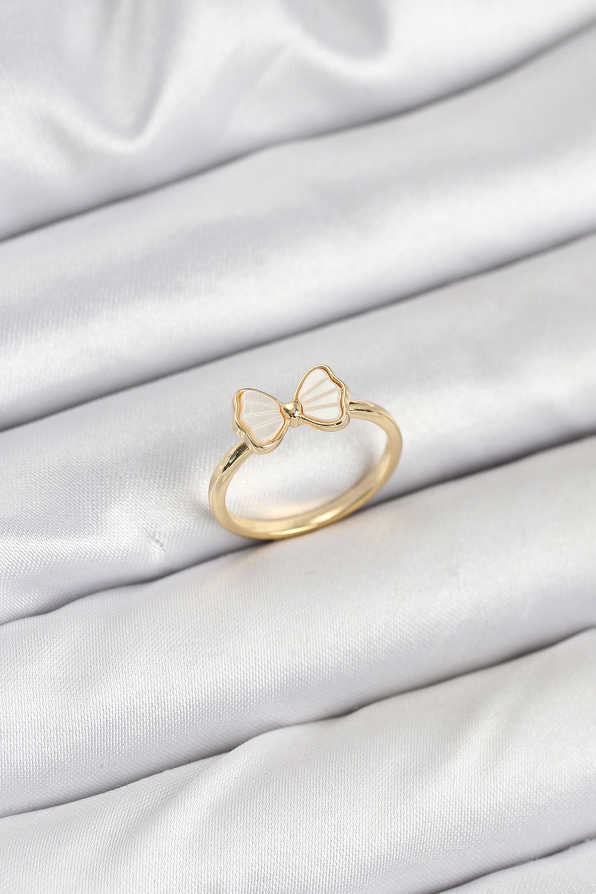 BYK3838 - Pirinç Gold Renk Fiyonk Model Kadın Yüzük