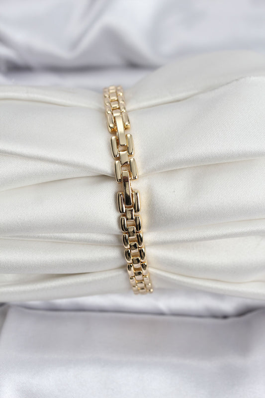 BB8118 - 14K Gold Renk Kaplama Zirkon Kare Taşlı CM Kadın Bileklik