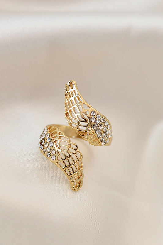 BYK2032 - Ayarlamalı Gold Renk Metal Zirkon Taşlı Kanat Yüzük