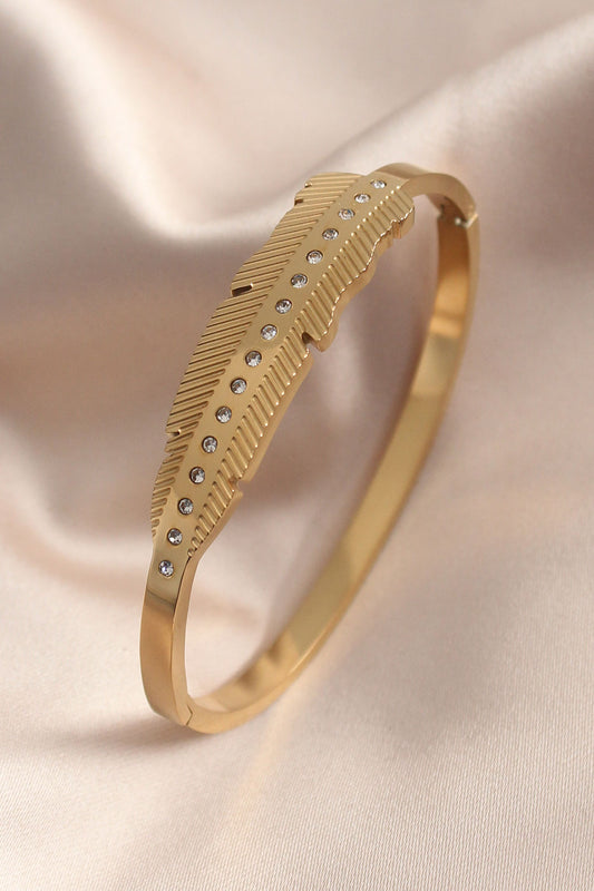 Gold Renk Yaprak Model Zirkon Taş Detay Kelepçe Kadın Bileklik - BB4681