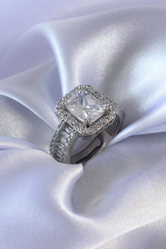 BYK2583 - Gümüş Renk Zirkon Taşlı Kadın Yüzük