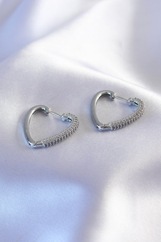 BKP7239 - Gümüş Renk Zirkon Taşlı Kalp Model Kadın Küpe