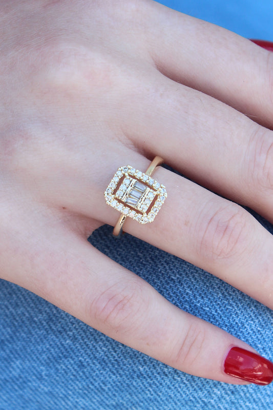 BYK2601 - Gold Renk Baget Zirkon Taşlı Kadın Yüzük