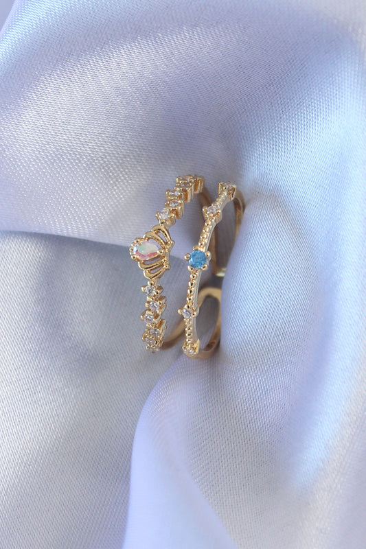 BYK2706 - Gold Renk Zirkon Taşlı Taç Figür Pirinç Kadın Yüzük