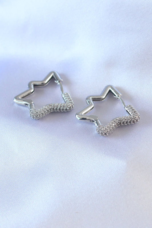 BKP7528 - Gümüş Renk Yıldız Model Zirkon Taşlı Pirinç Kadın Küpe